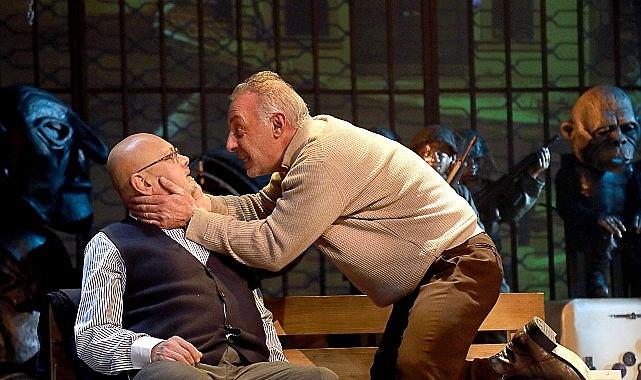 Işıkla Yolculuk: Şehir Tiyatroları’nın 2025-2026 Sezonunda Sahne Işığını Yeniden Yükselten 42 Oyunlar