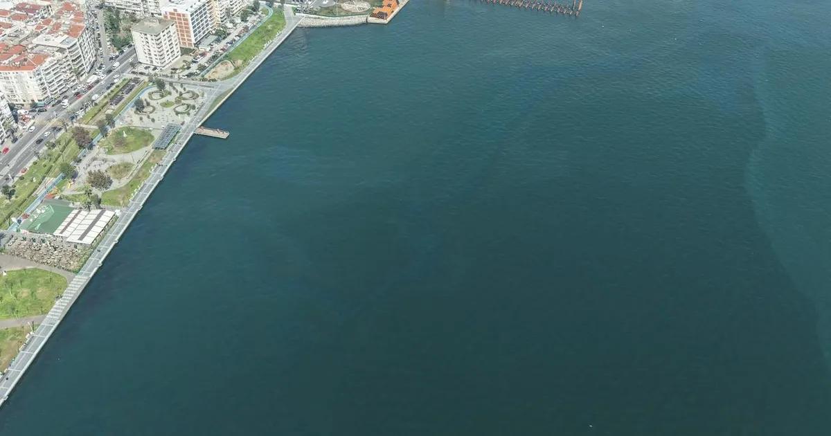 İzmir Körfezi’nde Yeni Bir Kaynak: Dumanlar ve Mazot İzleri Üzerine Uzun Süreli Bir İnceleme