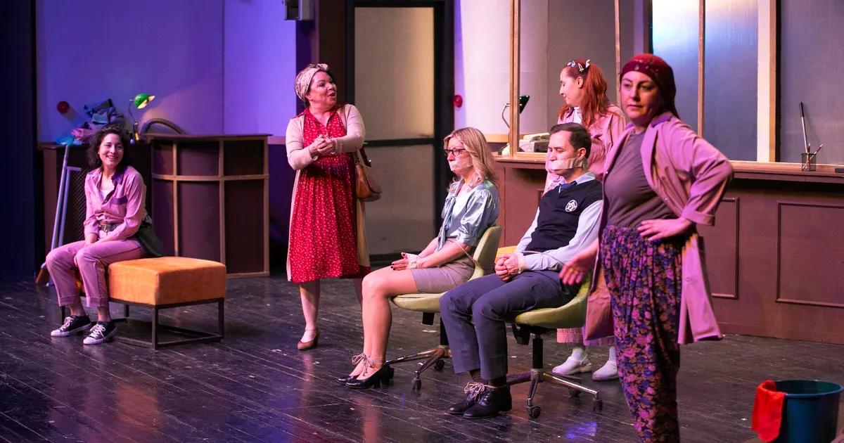 İzmir Şehir Tiyatroları’ndan Dünya Tiyatro Günü coşkusu ve sürpriz buluşmalar