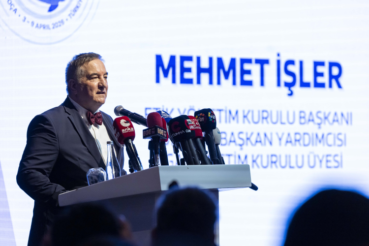 İzmir, Windsurf Dünya Şampiyonası ile Dünyaya Açılıyor: Şehir Turizm ve Sporun Yeni Merkezine Dönüşüyor