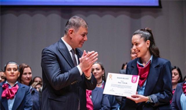 İzmir’de Eşitlik Günlük Hayata Yansıdı: Kadın Şoförler, Toplu Taşımanın Yüzünü Değiştiriyor