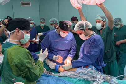 İzmir’de Menisküs Cerrahisinde Canlı Cerrahi ve Eğitim Amaçlı Sempozyumun Öncül Adımları