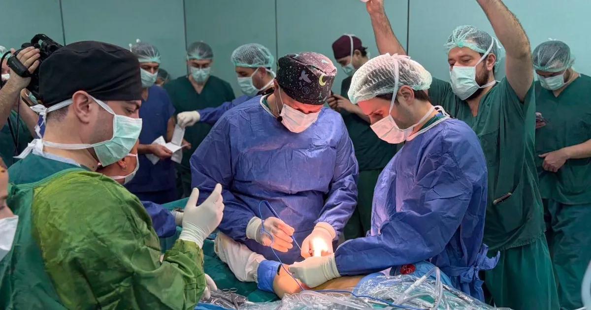 İzmir’de Menisküs Cerrahisinde Canlı Cerrahi ve Eğitim Amaçlı Sempozyumun Öncül Adımları