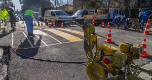 İzmir’de Yaya Önceliği Yükselişte: Vasıf Çınar’da Yükseltilmiş Geçitlerle Trafik Düzene Giriyor