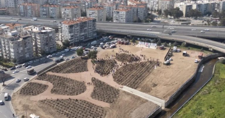 İzmir’de Yeşil Şehrin İnşası: İtfaiyeciler İçin Massive Mikro Orman Projesi ve Fidan Desteğiyle Doğaya Adanmış Gün