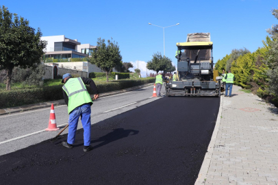 İzmir’de Yol Yatırımı Hız Kesmeden Sürüyor: 50 Bin Ton Asfalt, 40 Ekiplik Güç ve Yeni Üretim Tesisiyle Hareketlilik Güçleniyor