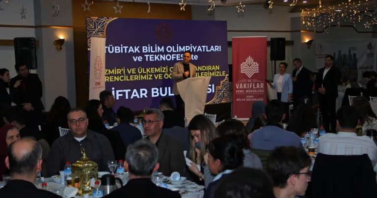 İzmir’in Gurur Dolu Buluşması: Öğrenci ve Öğretmenler TEKNOFEST ve TÜBİTAK’ta Iftar Coşkusuyla Bataryalaşan Başarılar