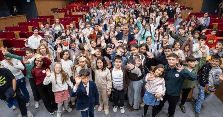 İzmir’in Kadınlar ve Çocuklar İçin Dayanışma Dolu Şefkati: Yerel Yönetimde Eşitlik ve Güçlenme Yolculuğu