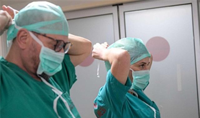 İzmir’in Köklü Hastanesinde Üç Nesil Sağlıkçının Aynı Çatı Altında Buluşması