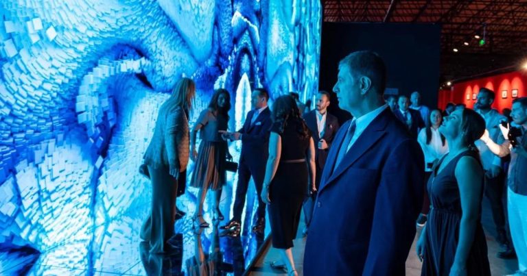 İzmir’in Kültür Yağmuru: Şehir Sanatla Buluşuyor