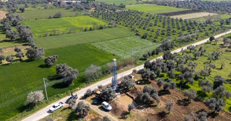 İzmir’in Su Stratejisi: Tire ve Bayındır’da 16 Yeni Sondaj Kuyusu ve Devam Eden İhalelerle Kaynak Çeşitlendirmesi