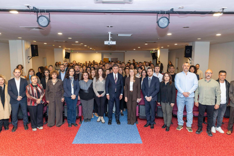 İzmir’in Yüzü Gülerken: ESHOT’ta Bayram Coşkusu ve Sorumluluk Dolu Bir Görüşme