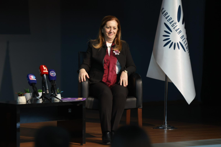 Kadın Emeği ve Dayanışma: Karabağlar’da Haklar İçin Örgütlü Mücadele