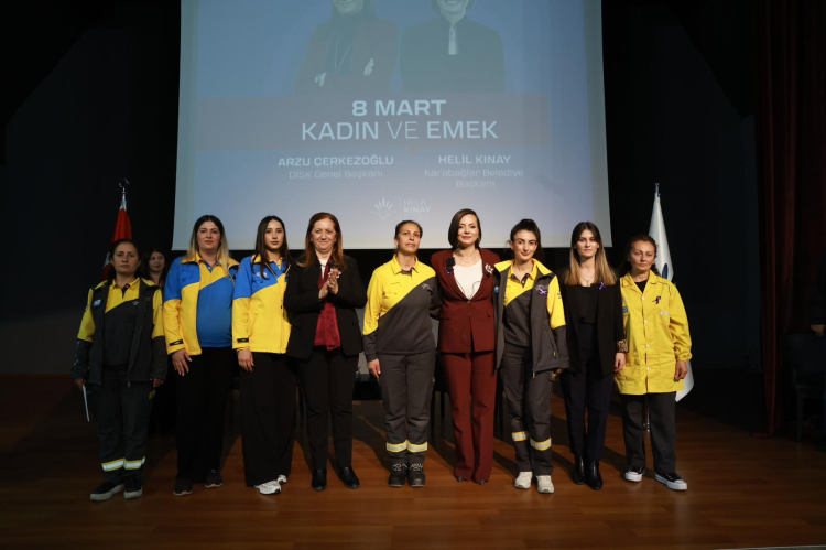 Kadın Emeği ve Dayanışma: Karabağlar’da Haklar İçin Örgütlü Mücadele