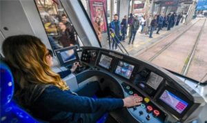 Kadınların Işığıraylarda: Simay Aytimur ve Türkiye’nin Ustaca Sürüşüne Dair İlham Verici Bir Hikâye