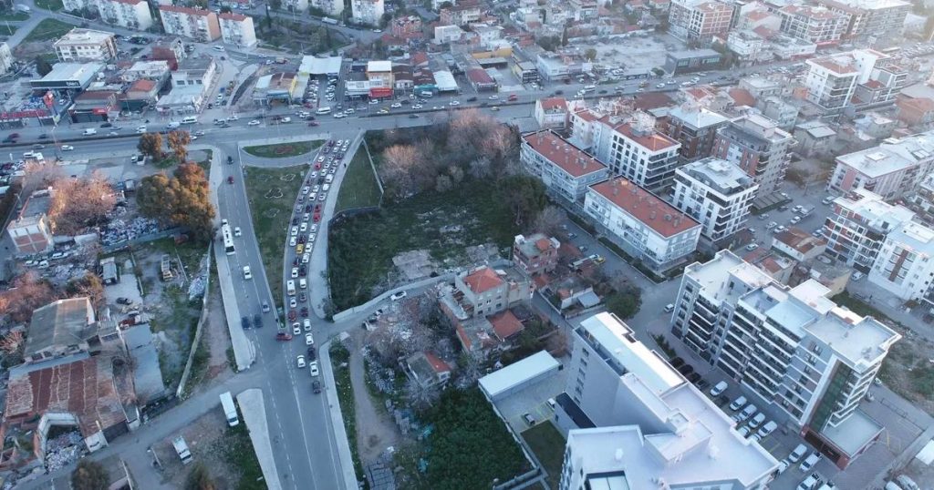Karşıyaka’nın Yeni Ufku: Modern Bulvarlarla Akışa Dönüşen Trafik ve Yaşam