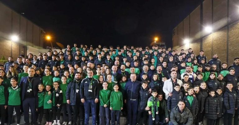 Kocaelispor İçin Umut Dolu Bir Akşam: Büyükşehirli Destek ve Sevgiyle Taşan Meşale Ritüeli