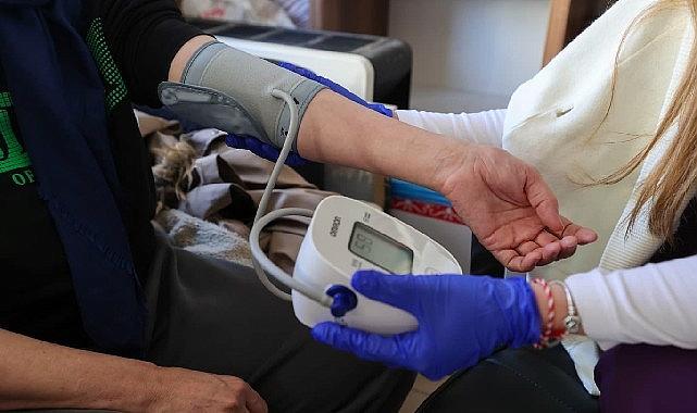 Köşe Bucak Sağlık Seferberliği: Göksu’dan Mustafa Kemal’e Ücretsiz Tansiyon ve Şeker Taraması