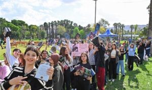 Kültürpark’un Kalbinde Kitapların Gün Doğumu: İzmir Kitap Fuarı’nın Işıkla Yolculuğu