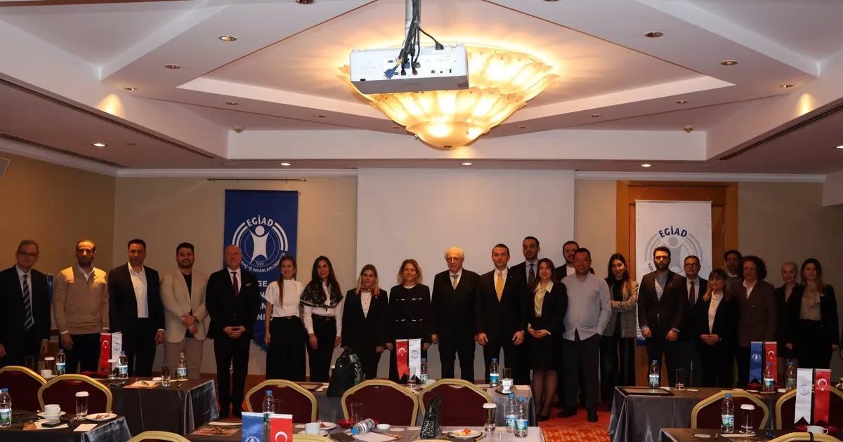 Küresel Ticaretin Dönüşümüne Yönelik İhracat Stratejileri: Türkiye’nin Üretimden İstihdama ve Dijital Dönüşüme Uzanan Yolculuğu