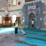 Mezarlık ve Camilerde Bayram Temizliğiyle Huzurlu Bir Bayram İçin Erişilebilir ve Düzene Kavuşan Çiğli