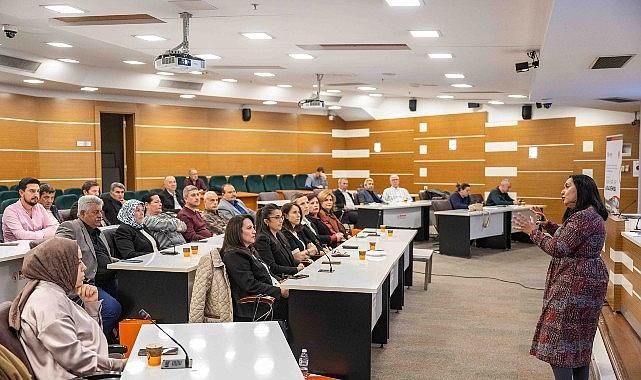 Muhtarların Dijital Dönüşümü: Mahallelerin Güçlendirilmesi İçin Tasarlanmış Buluşma – Muhtarlar Akademisi Tamamlandı