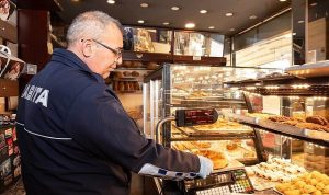 Narlıdere’de Zabıta Denetimleri: Ramazan Sofralarının Güvenliği İçin Sıkı Takip ve Temizlik Vurgusu