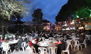 Ramazan İftarlarının Şefkati Seferihisar Meydanı’nda Büyüleyen Bir Finale Dönüştü: Birlik, Dayanışma ve Bereket Dolu Anlar