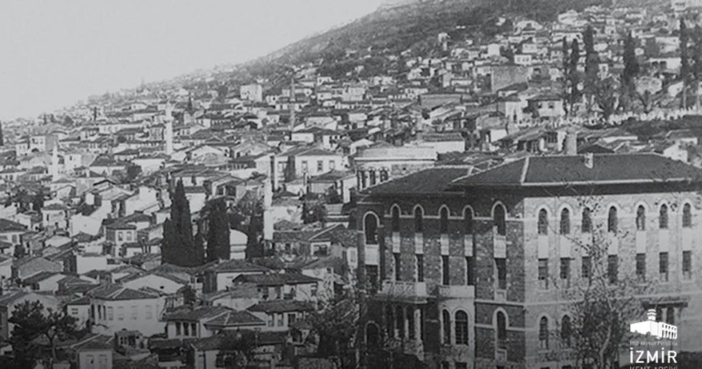 Ramazan Rüzgarı: İzmir’in Hafızasında Işıyan Gelenekler ve Gazete İzleri