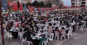 Ramazan Sofralarında Dayanışma ve Müjde: Bursa’da Milletçe Büyüyen Mutluluk