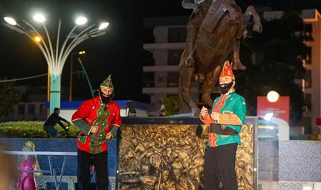 Ramazan Sokakları: Torbalı’da Geleneksel Ramazan Coşkusu Şehrin Merkezinde Yeniden Canlanıyor