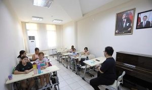 Ruhun Şarkısı: Bayraklı’nın Her Yaşa Dokunan Dalgaları