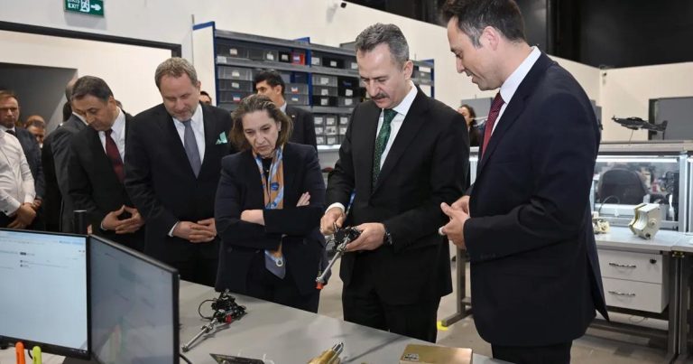 Savunma Sanayisine yeni üretim üssü… Kale ANDAR Fabrikası açıldı