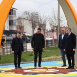 Söğütlü’de Ritim Park’ın Işıltısı: Alemdar, 14 Kilometre Asfalta Hamle ve Gençlik İçin Spor Alanlarıyla Geleceğe Umut Taşıdı