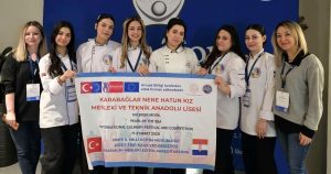 Yiyecek İçecek Hizmetlerinde Genç Yetenekler Dünya Arenasında Altın Işığı Yakaladı