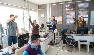 Zinde Başla, Verimini Yükselt: Ofis Egzersizleriyle Her Güne Enerji Dolu Başlayın