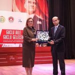 Ailenin Güçlenmesi İçin Uluslararası Sempozyum: DEÜ’nün Ev Sahipliğinde İzmir’den Dünyaya Mesaj