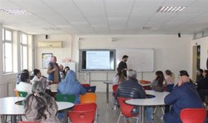 Akran Zorbalığına Karşı Okul İçinde Bütüncül Bir Dayanışma: Aileler ve Öğrenciler İçin Ne Kadar Hazırız?