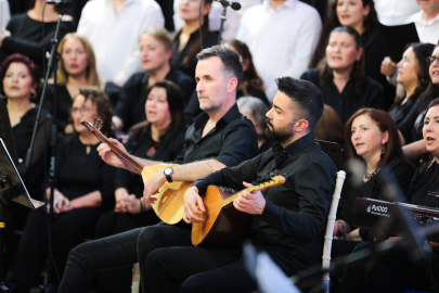 Aliağa’da Büyük Kültür Merkezi Hayali İçin Sahne Şöleni