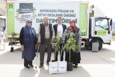 Avokado Fidanı Dağıtım Töreniyle Anamur’da Üretici Sevinci ve Büyükşehir Desteği