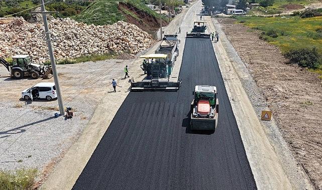 Aydın’da Büyükşehir Hamleleri: Altyapı Projeleriyle Kent Genelinde Yol Yolları Yenileniyor ve Güvenlik Artıyor