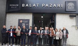 Balat’taki Yeni Giyim Pazarı: Uygun Fiyatlarla Modern Alışverişin Kapıları Açılıyor