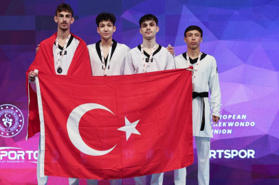 Başarıya Adım Adım: Türkiye Açık Taekwondo Turnuvası’nda İzmirli Yıldızlar Parladı