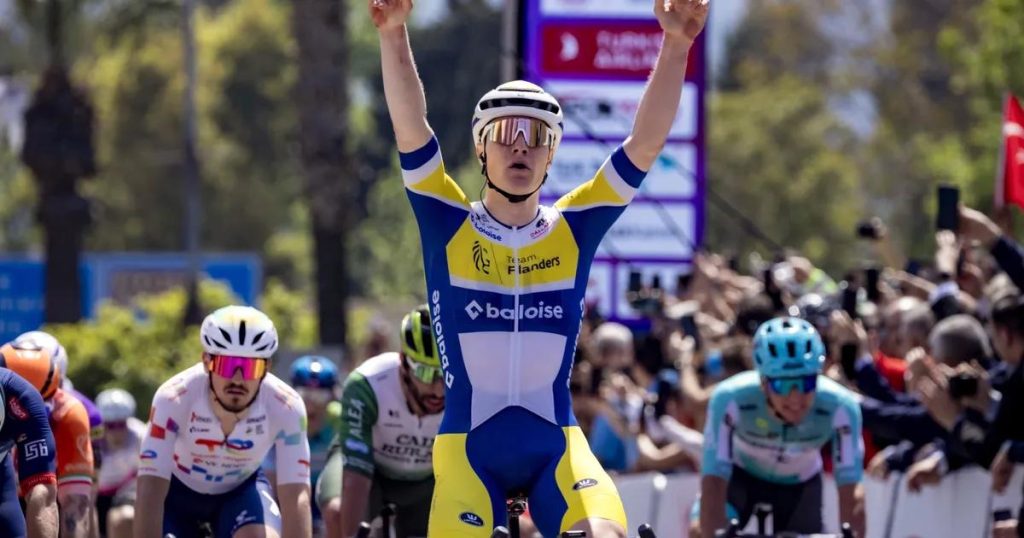 Başarıya Doğru Pedalların Ritmi: Turun 61. Yılında Çeşme–Selçuk Etabı Coşkusu