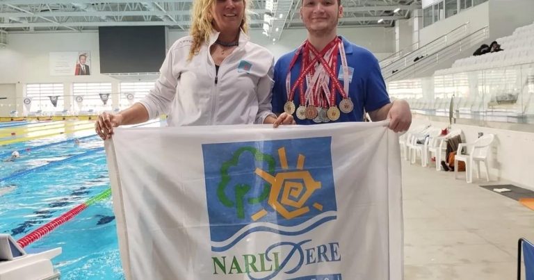 Başarıya Doğru Yeteneklerle Yüzmeye Devam: Sarp Börekçi’nin İzmir Şampiyonası Zaferi