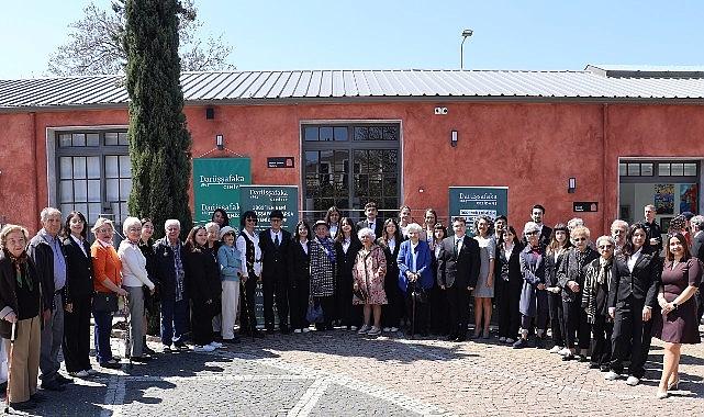 Bir Tuvalde Büyüyen Nesiller: Dayanışmanın Renklerle Dokunduğu Bir Sergi Yolculuğu