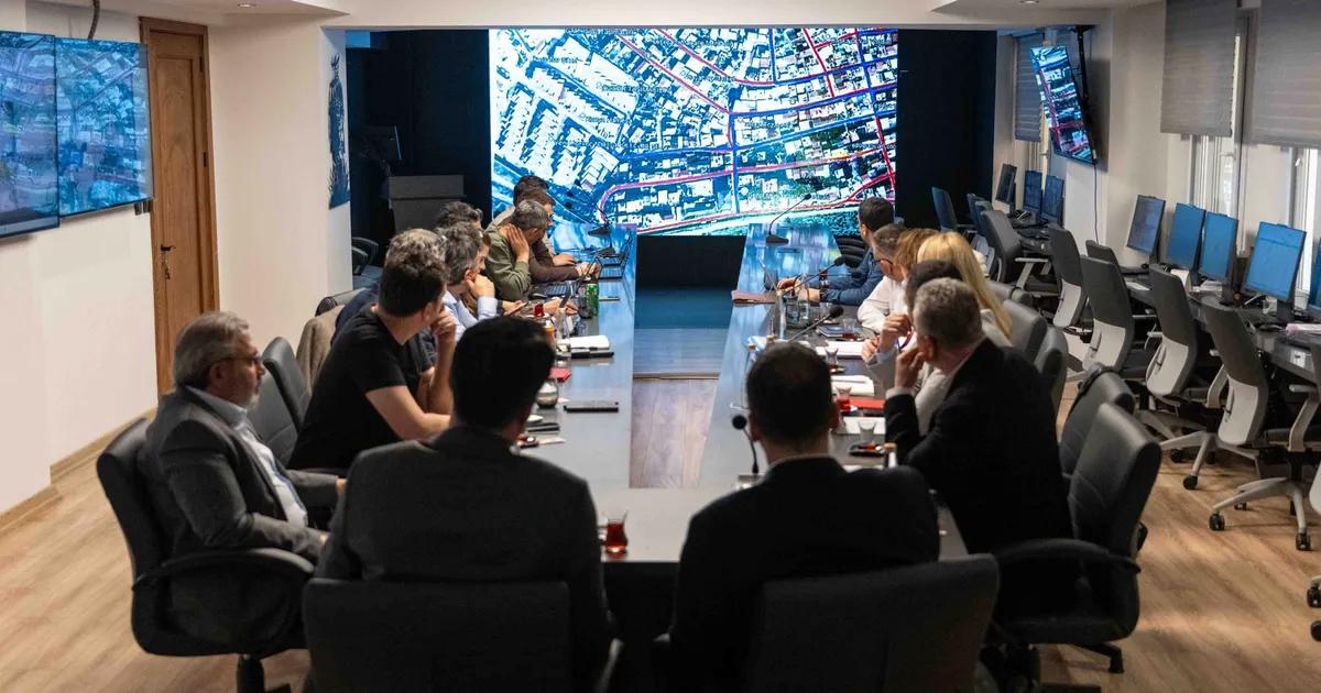 Bornova’da Dijital İkizle Hızlı ve Sorunsuz Yol Çalışmaları: Vatandaşa Zaman Kaybettirmeden Koordinasyon Güçlendi