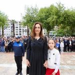 Çocuklar Gökkuşağı Gibi: Karşıyaka’da 23 Nisan’da Sivil Sevinç ve Geleceğin Mimarı Defne Tanrıkenle Devlet-Birlikte Yeni Bir Başlangıç