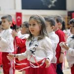 Çocukların Yüreklerinden Yükselen Bayram: Bayraklı’da 23 Nisan’ın Işığıyla Birlik ve Umut