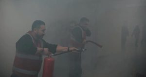 Çök-Kapan-Tutun ile Güvenli Adımlar: İzmir’de Deprem ve Yangın Tatbikatında Ekiplerin Mükemmelliği